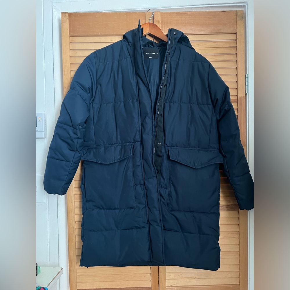 Everlane ReNew Parka, Women’s size Small, Navy